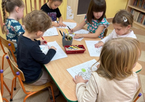 Sówki- zajęcia o karnawale!