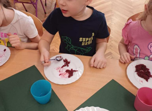 Wiewiórki- program ZDROWO ROŚNIEMY- burak!