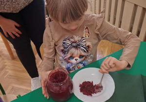 Wiewiórki- program ZDROWO ROŚNIEMY- burak!