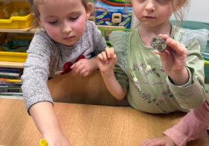 Dzień Dinozaura w grupie „Sówki" – Mały Eksperymentator!