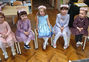 Dzień Kobiet w grupie "Ślimaczki"!