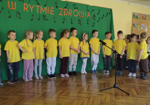 Klara i Jan z grupy "Jeżyki" na Międzyprzedszkolnym Konkursie Piosenki!