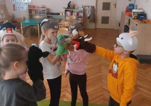 Wiewiórki- zajęcia z wykorzystaniem pacynek!