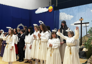 "Jeżyki" na przedstawieniu wielkanocnym w SOS-W w Łowiczu!