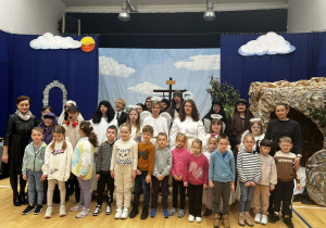 "Jeżyki" na przedstawieniu wielkanocnym w SOS-W w Łowiczu!