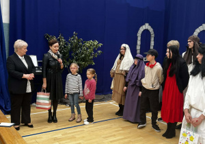 "Jeżyki" na przedstawieniu wielkanocnym w SOS-W w Łowiczu!