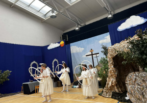 "Jeżyki" na przedstawieniu wielkanocnym w SOS-W w Łowiczu!