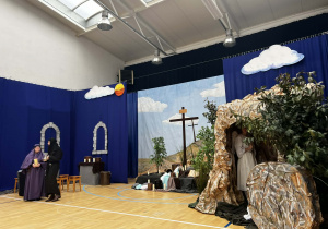 "Jeżyki" na przedstawieniu wielkanocnym w SOS-W w Łowiczu!