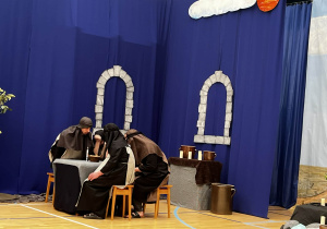 "Jeżyki" na przedstawieniu wielkanocnym w SOS-W w Łowiczu!