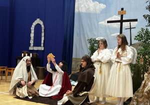 "Jeżyki" na przedstawieniu wielkanocnym w SOS-W w Łowiczu!