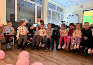 Sówki- Dzień Kolorowej Skarpetki w ZSP nr 3 w Łowiczu!