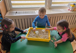 Tydzień dinozaurów w grupie Niedźwiadki!