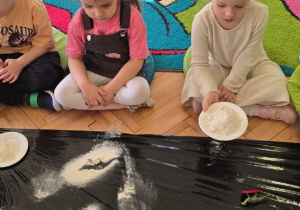 Tydzień dinozaurów w grupie Niedźwiadki!