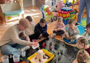 Tydzień dinozaurów w grupie Niedźwiadki!