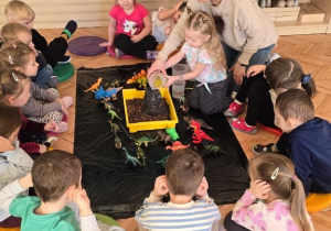 Tydzień dinozaurów w grupie Niedźwiadki!