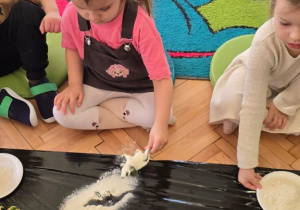 Tydzień dinozaurów w grupie Niedźwiadki!