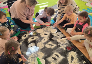 Tydzień dinozaurów w grupie Niedźwiadki!