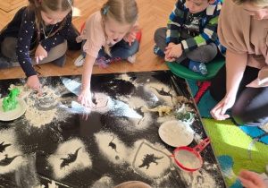 Tydzień dinozaurów w grupie Niedźwiadki!