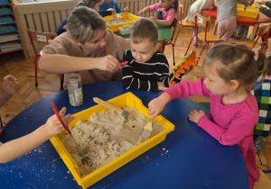 Tydzień dinozaurów w grupie Niedźwiadki!