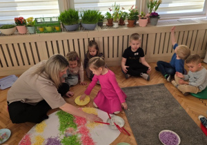 Wielkanocna lekcja ciszy Niedźwiadków!