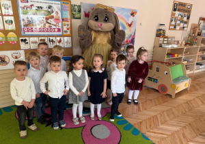 Wielkanocne spotkania dzieci z Zajączkiem!