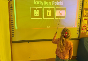 „Tablica multimedialna jest genialna" – zajęcia w gr Sówki