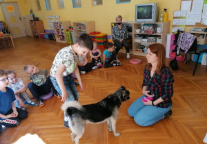 Ostatnie zajęcia z dogoterapii w Wiewiórkach