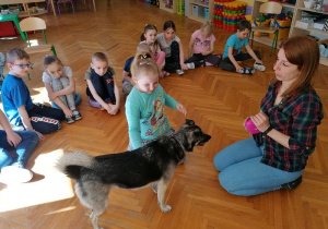 Ostatnie zajęcia z dogoterapii w Wiewiórkach