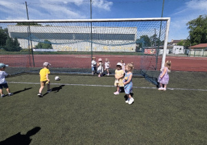Niedźwiadki na lodach i stadionie OSIR w Łowiczu!