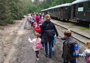 Ślimaczki, Mróweczki i Jeżyki na kolejowej przygodzie!