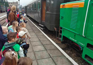 Ślimaczki, Mróweczki i Jeżyki na kolejowej przygodzie!