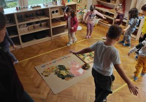 Lekcja ciszy w grupie Ślimaczki!
