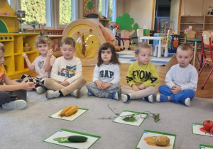 Jesienne dary ogrodu i sadu – "Ślimaczki" poznają zdrowe smaki!