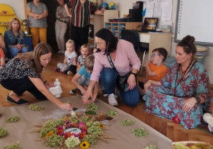 Zajęcia otwarte w OGRODZIE PIĘCIU ZMYSŁÓW- Zajączki!