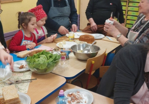 Wielkanocne warsztaty kulinarne dla Babć i Dziadków- Sówki!